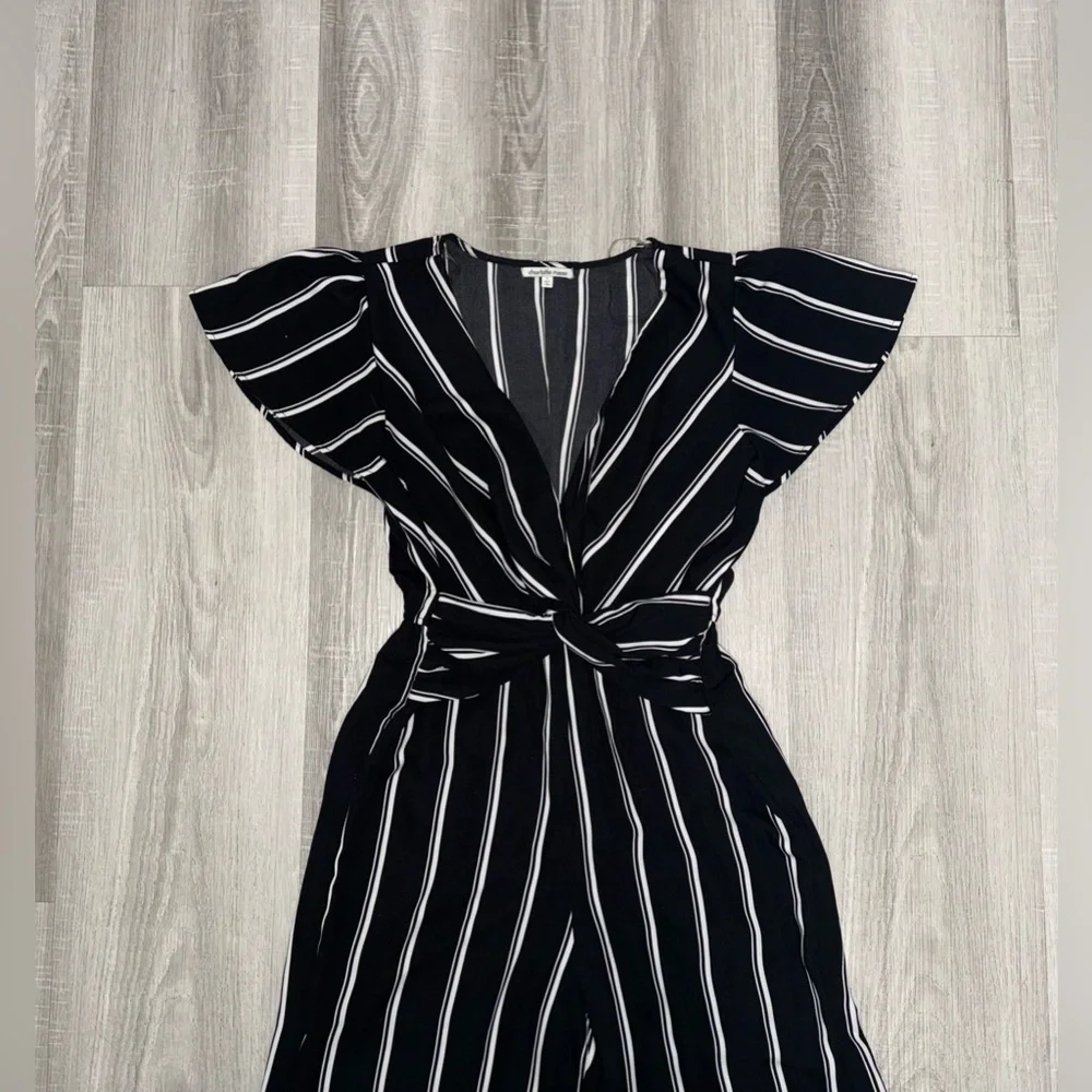 Charlotte Russe Striped Knot Front Wide-Leg Jumpsuit Black White Size S. - Picture 4 of 12